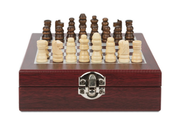 TREBB Wine set with chess