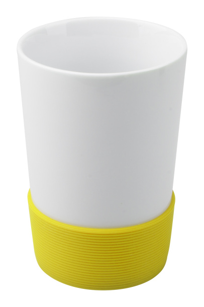 Grippy mug with silicone