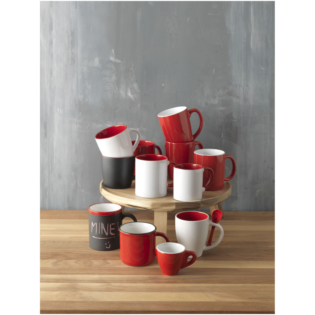 Red mugs top