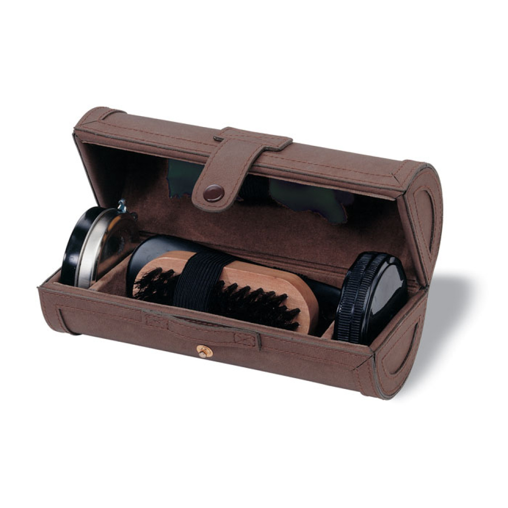 Gentleman's shoe shine kit shop