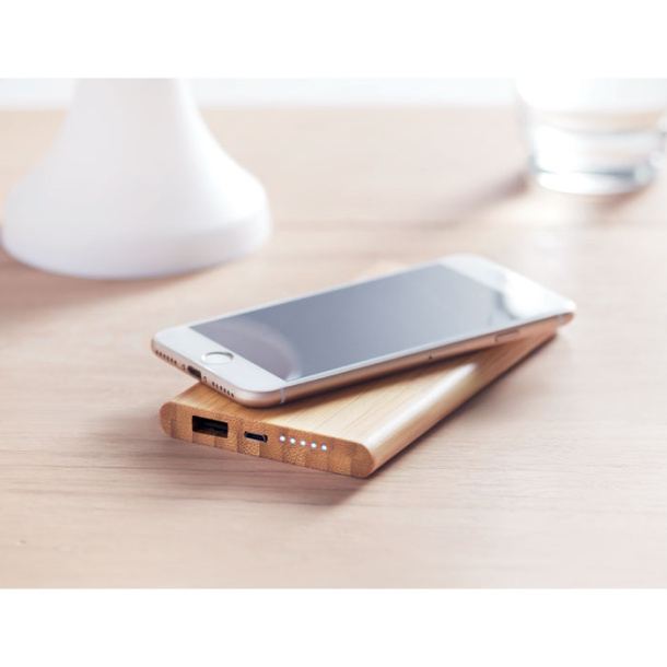 ARENA Wireless, power bank in bamboo