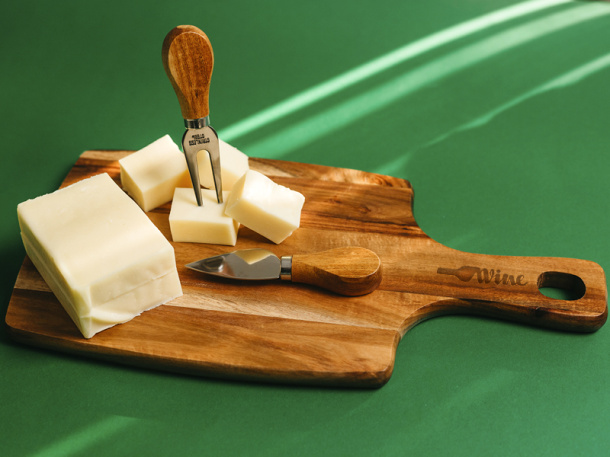 PARMA chopping board with a cheese knives in a set - CASTELLI