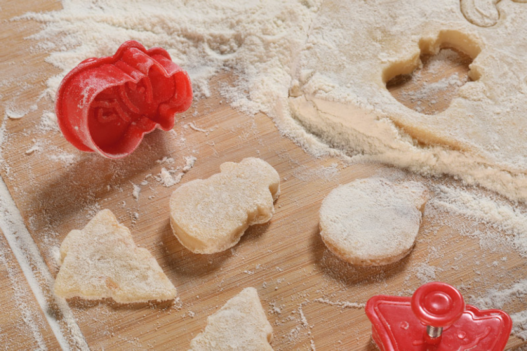 Where can i hotsell find cookie cutters