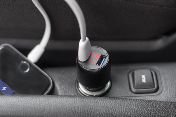 SPIDO Car charger