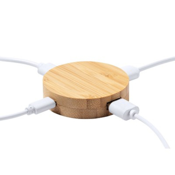  USB hub od bambusa