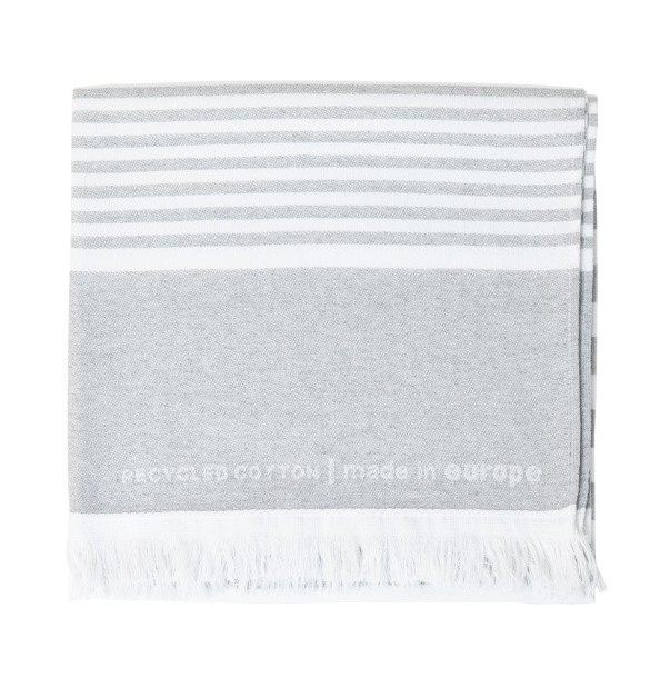 Yisper beach towel