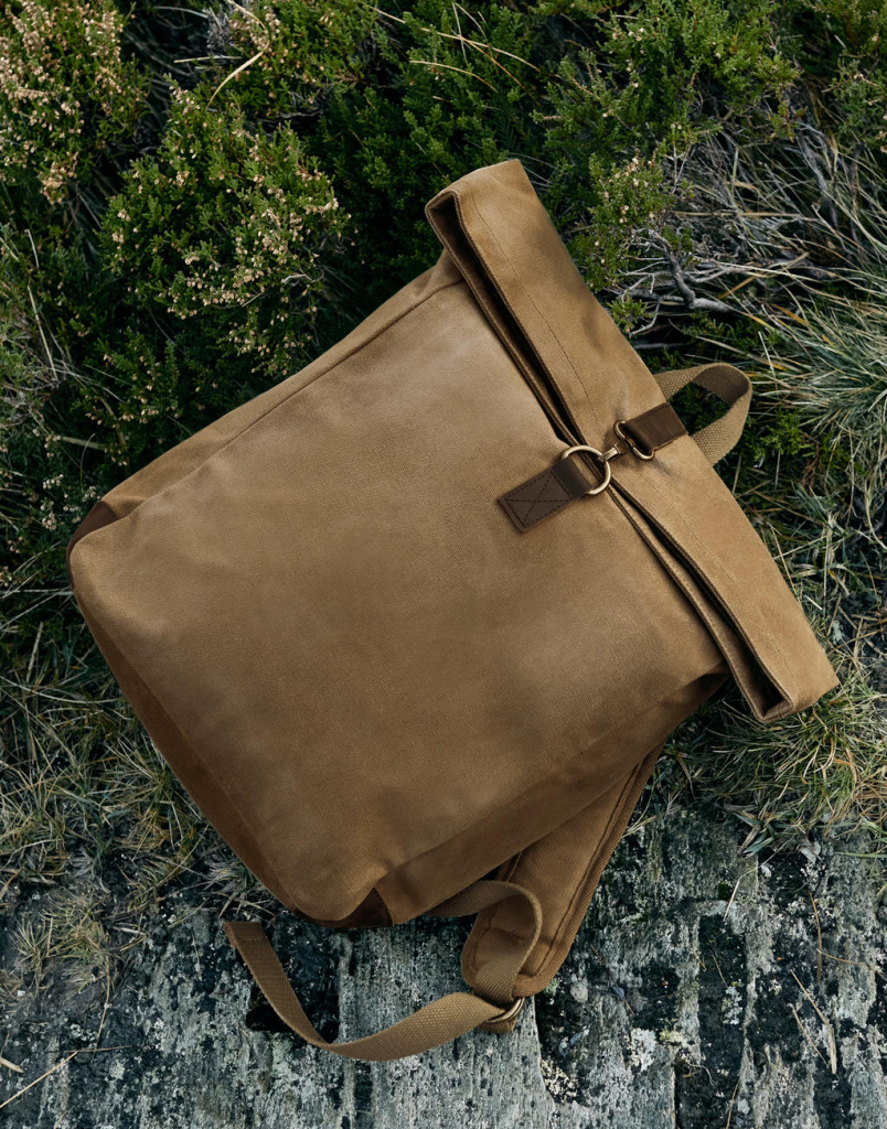Heritage waxed outlet canvas messenger bag