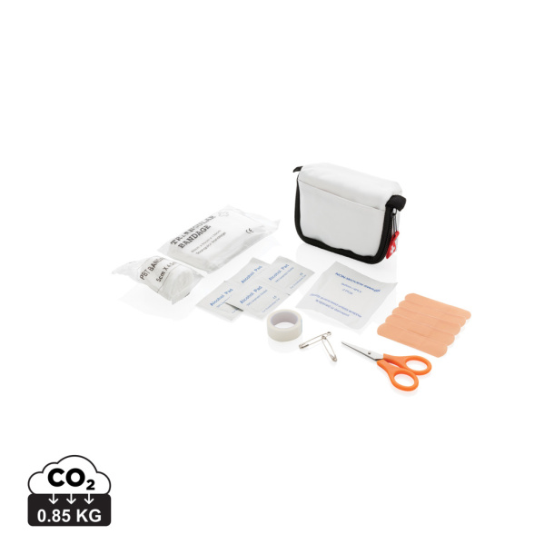  First aid set in pouch