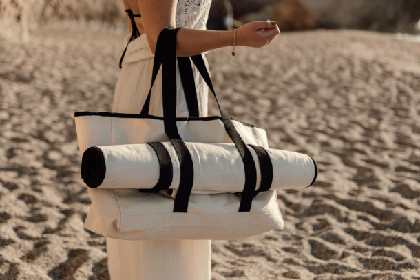  VINGA Volonne AWARE™ torba za plažu od recikliranog platna